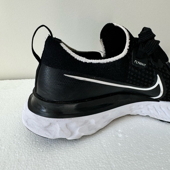 Nike Epic React Flyknit 2 - Picture 6 of 6